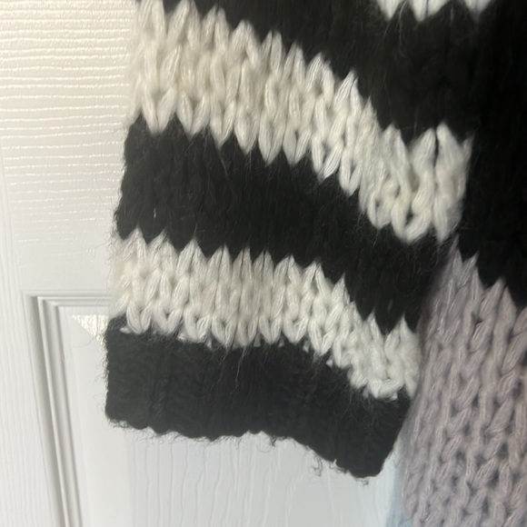 Long Cardigan size s/m - Picture 4 of 5